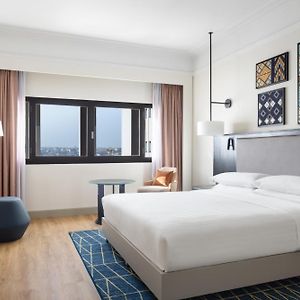 Deluxe King Room City View